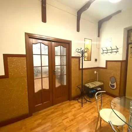 подобово в центрі на вулиці проспект свободи 7 Lägenhet Lviv