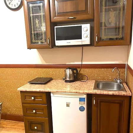 подобово в центрі на вулиці проспект свободи 7 Lviv