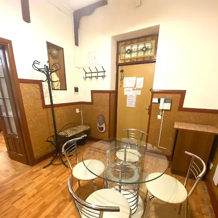 Daire подобово в центрі на вулиці проспект свободи 7 *