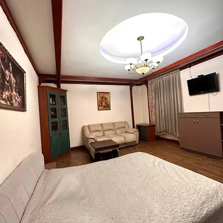 подобово в центрі на вулиці проспект свободи 7 Daire