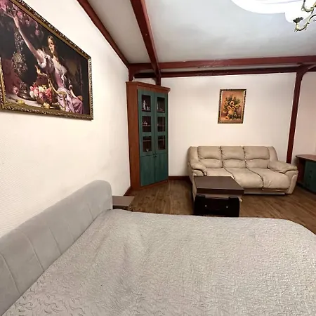 подобово в центрі на вулиці проспект свободи 7 Lägenhet Lviv