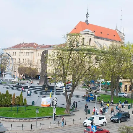 подобово в центрі на вулиці проспект свободи 7 Daire Lviv