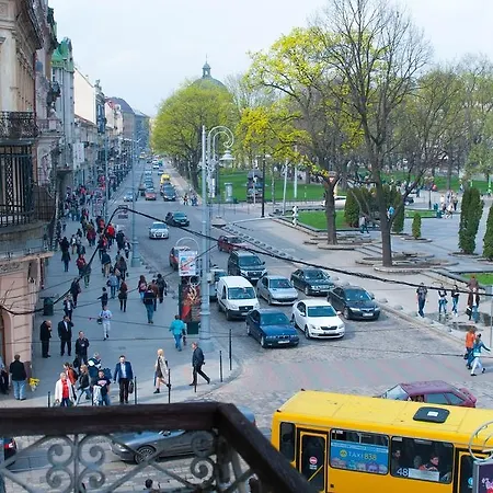 Lägenhet подобово в центрі на вулиці проспект свободи 7 *