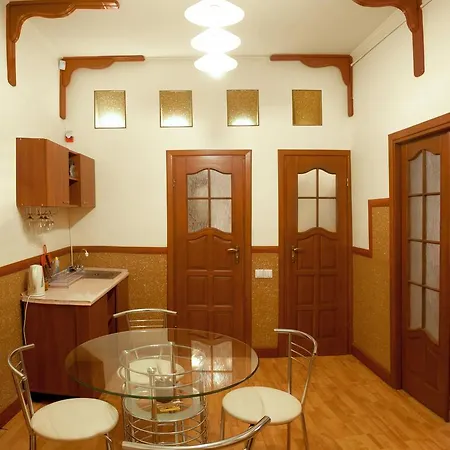 подобово в центрі на вулиці проспект свободи 7 * Lviv