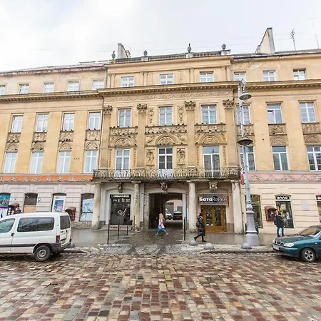 подобово в центрі на вулиці проспект свободи 7