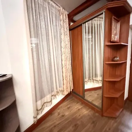 подобово в центрі на вулиці проспект свободи 7 * Leopoli