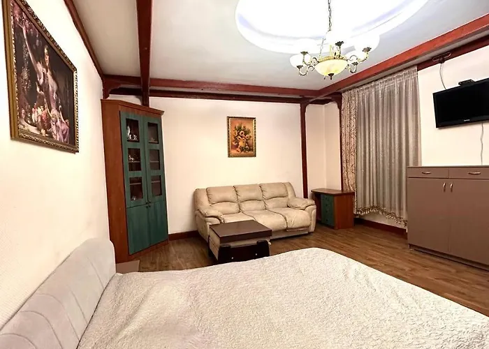 подобово в центрі на вулиці проспект свободи 7 Lviv